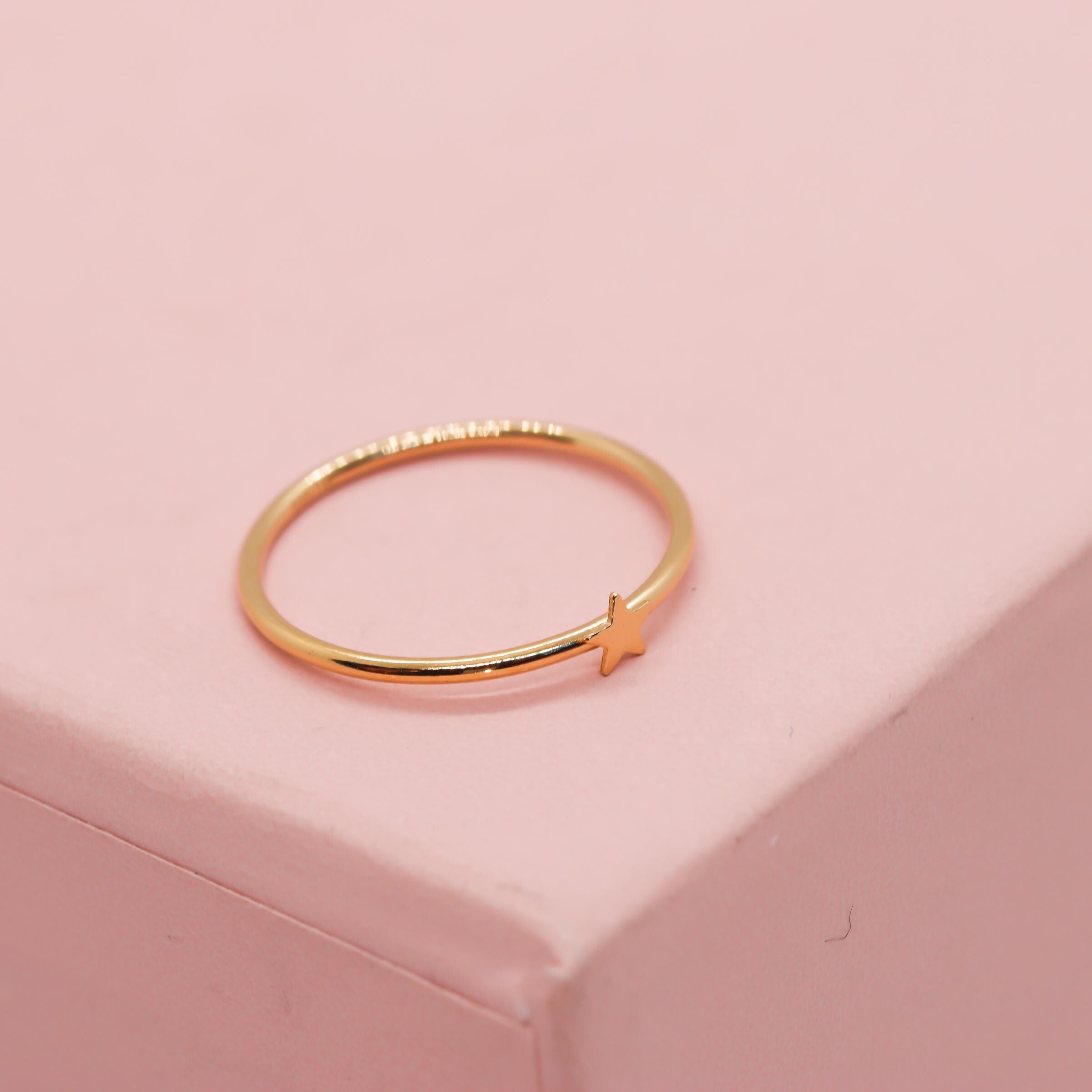 Dainty Star Charm Ring