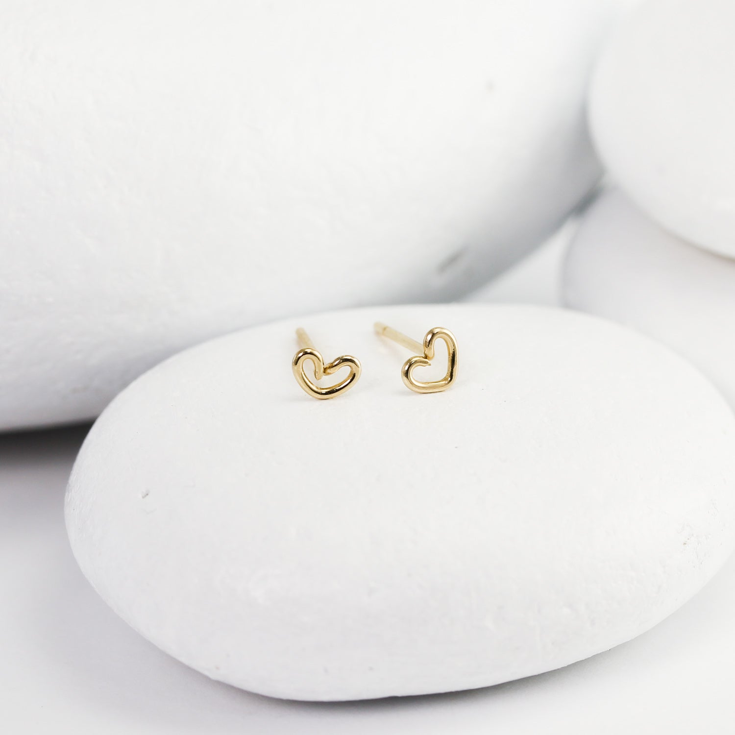 Free Valentine's Day Heart Studs