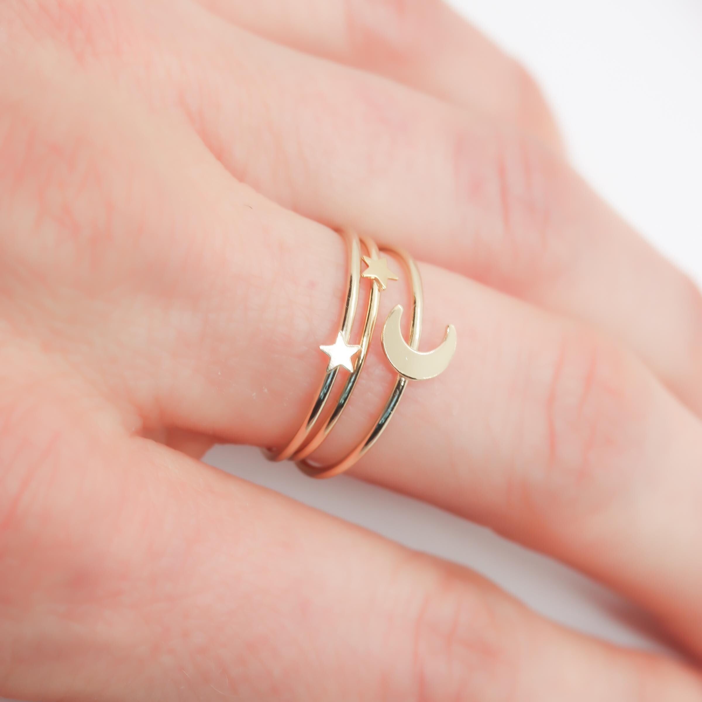 Dainty Star Charm Ring