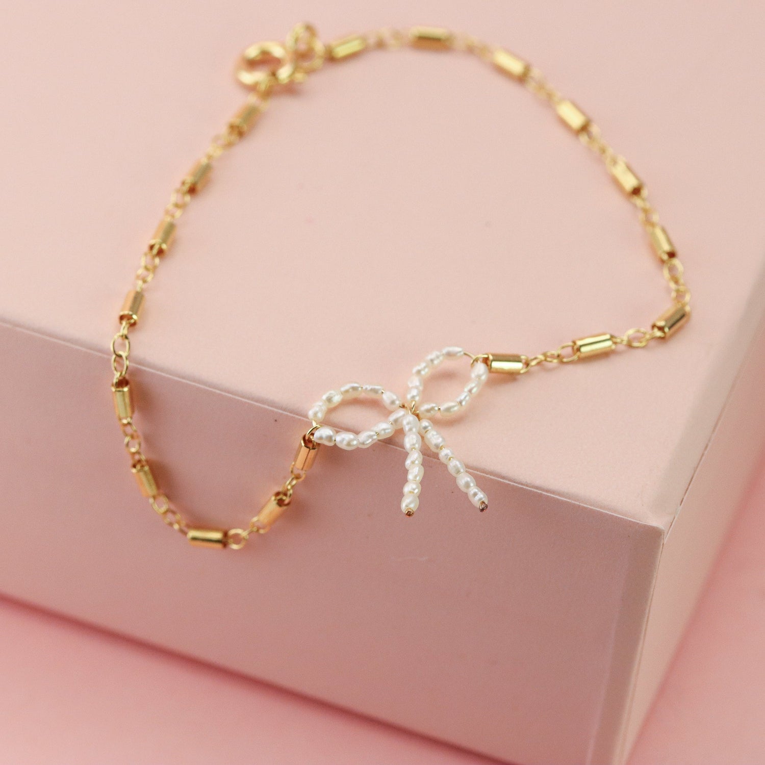 Pearl Bow Bracelet
