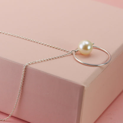 Pearl Frame Necklace