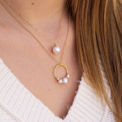 Simple Pearl Necklace in Solid 14K