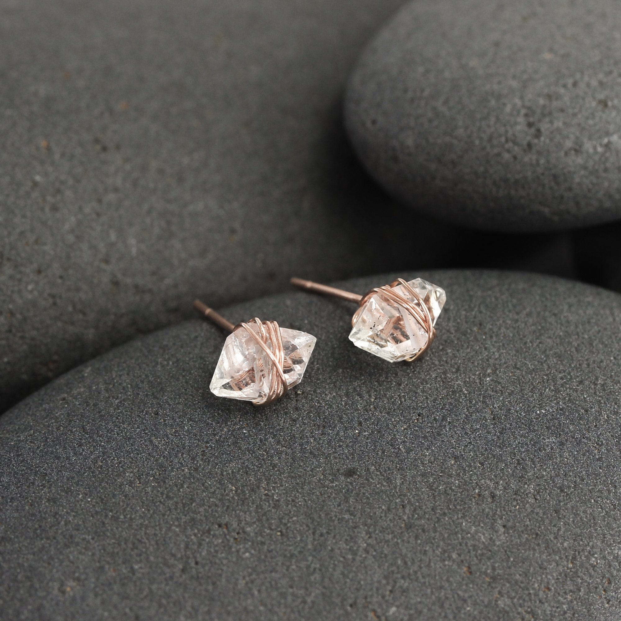 Copper Coin Style Clear Ear Piercing Studs - China Ear Stud and Earrings  price